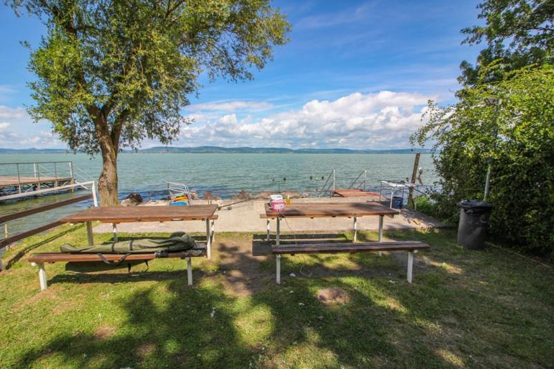 Panorama Lägenhet Balatonlelle Exteriör bild